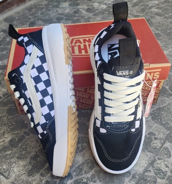 Vans Ultra Range Exo - Image 9