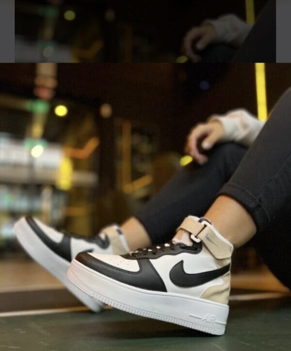 Nike Air Boot - Image 2