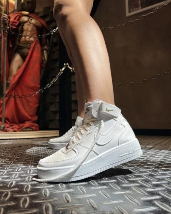 Nike Air Boot - Image 2
