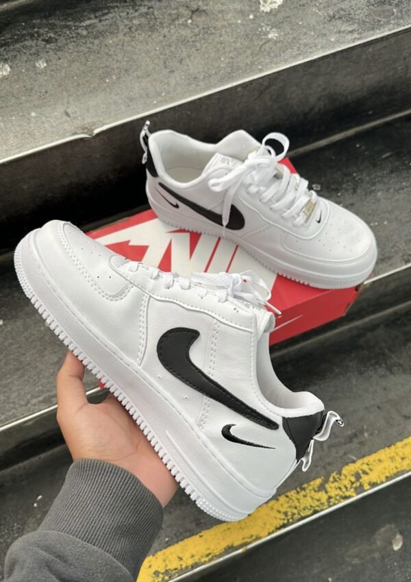 Nike TM - Image 6