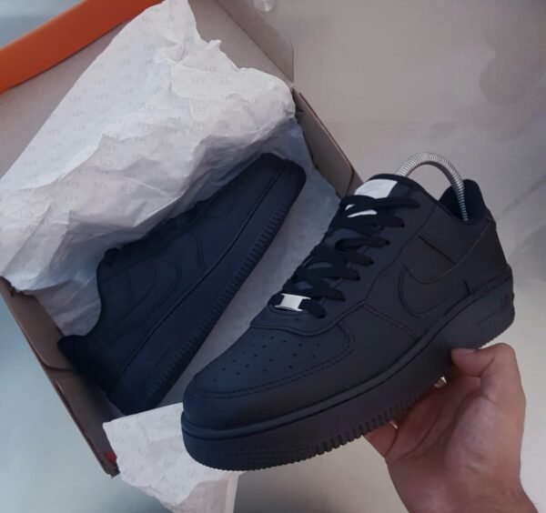 Nike Air Force 1 - Image 5