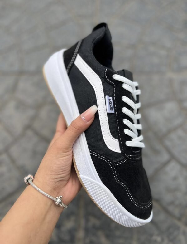 Vans Ultra Range Exo