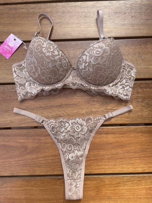 Conjunto armado de encaje y less regulable - Image 2